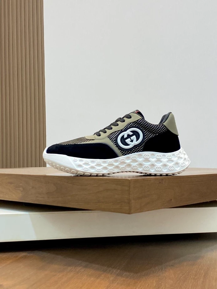 MEN'S GUCCI SNEAKER - GC270