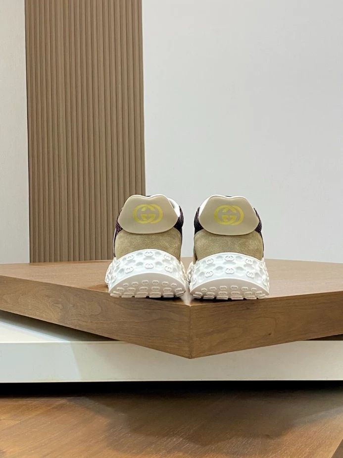 MEN'S GUCCI SNEAKER - GC271