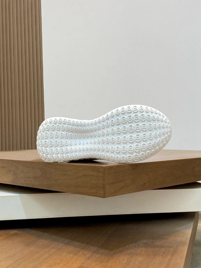 MEN'S GUCCI SNEAKER - GC271