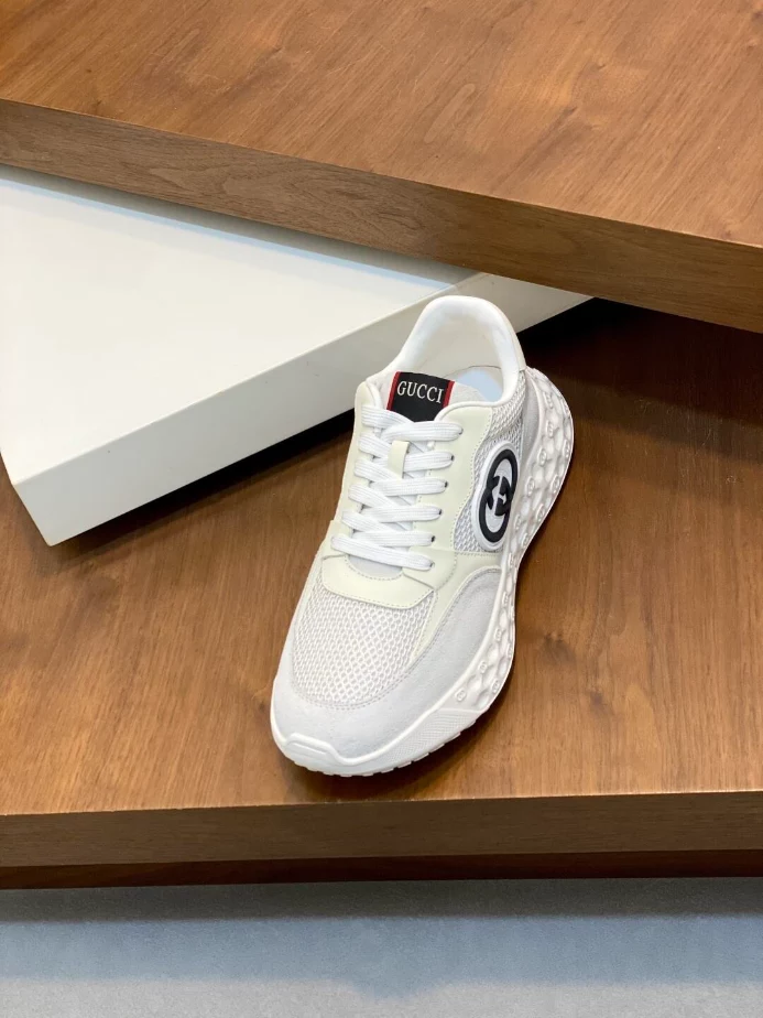 MEN'S GUCCI SNEAKER - GC272