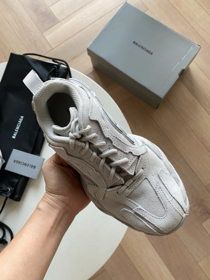 MEN'S MONDAY SHOE IN LIGHT GREY - BB281