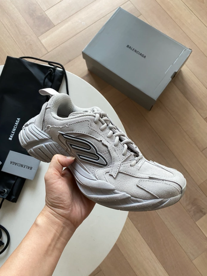 MEN'S MONDAY SHOE IN LIGHT GREY - BB281